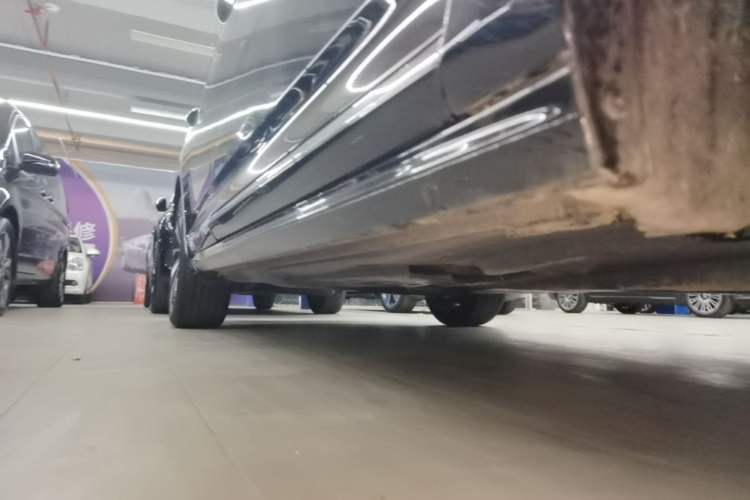 Used Volkswagen Passat 2022 330TSI Starry Luxury Edition Right Side Sill