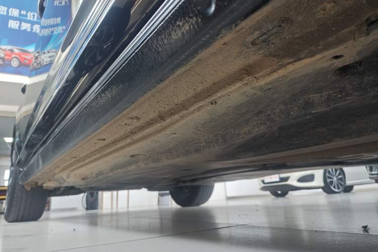 Used Volkswagen Passat 2022 330TSI Luxury Edition Right Side Sill