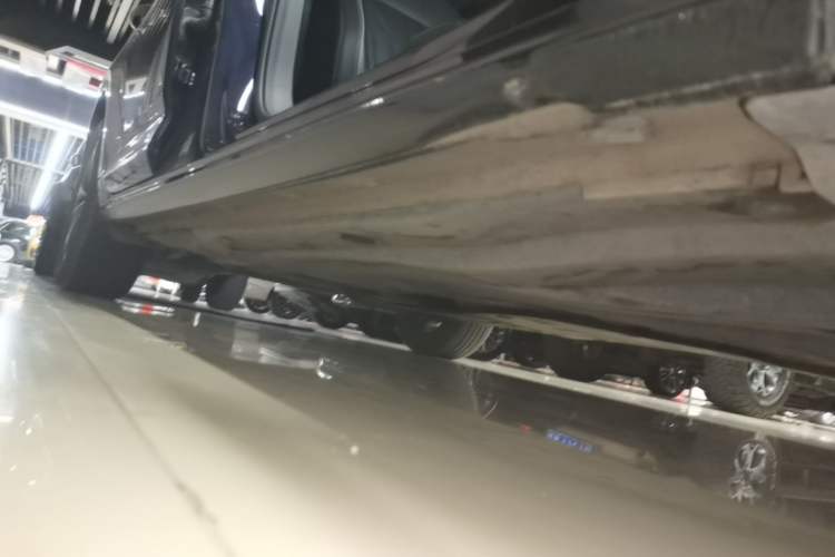 Used Volkswagen Passat 2022 280TSI Elite Edition Right Side Sill