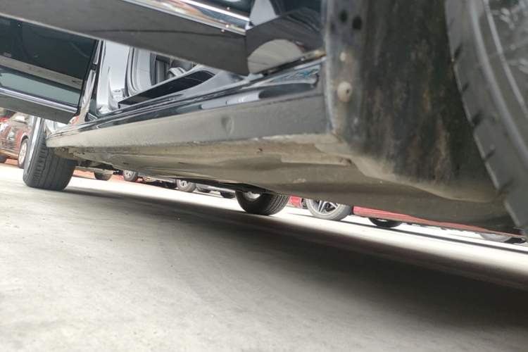 Used Volkswagen Passat 2022 280TSI Business Edition Right Side Sill