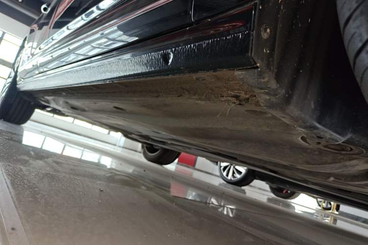 Used Volkswagen Passat 2022 330TSI Elite Edition Custom Version Right Side Sill