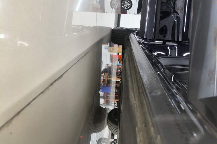 Used Volkswagen Passat 2022 330TSI Starry Luxury Edition Right Side Sill