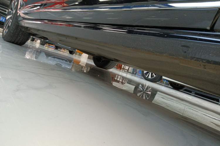 Used Volkswagen Passat 2022 330TSI Starry Elite Edition Right Side Sill