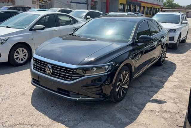 Used Volkswagen Passat 2022 330TSI Elite Edition Custom Version