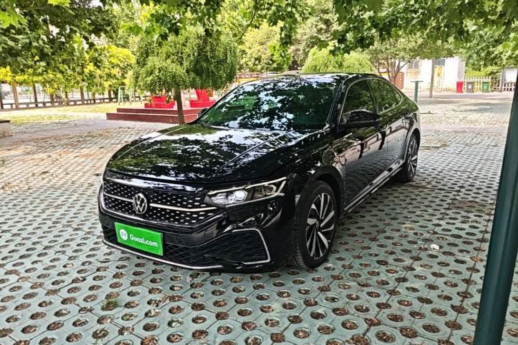 Used Volkswagen Passat 2022 330TSI Starry Luxury Edition – Exclusive Special Edition Guazi used car, China used car export, Used car for sale, Used cars, Cheapest cars for sale