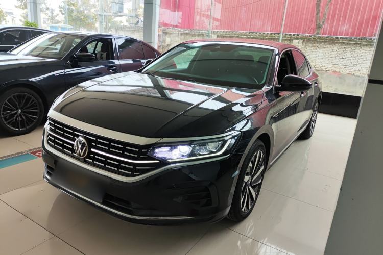 Used Volkswagen Passat 2022 330TSI Luxury Edition Guazi used car, China used car export, Used car for sale, Used  cars, Cheapest cars for sale