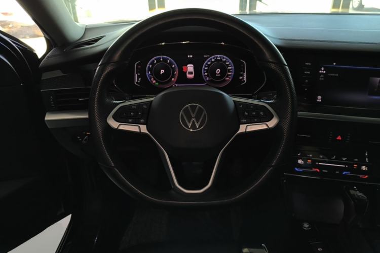 Used Volkswagen Passat 2022 330TSI Starry Elite Edition Steering Wheel