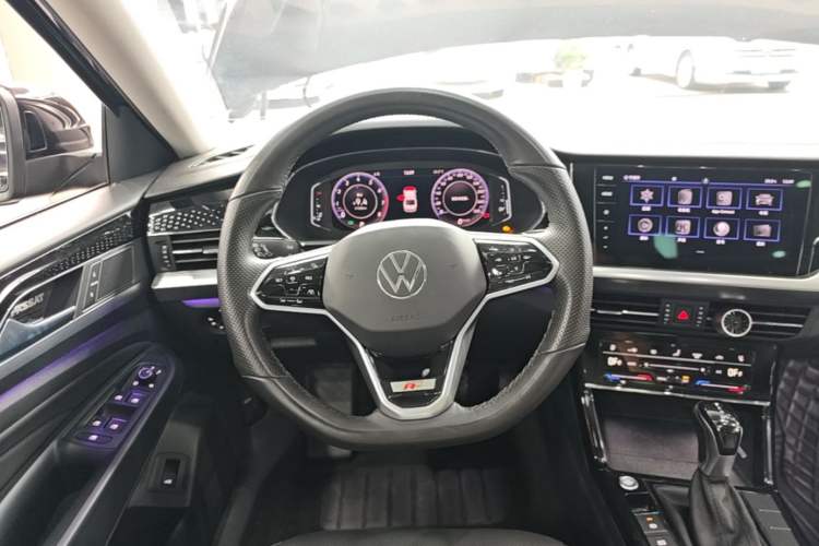 Used Volkswagen Passat 2022 330TSI Starry Luxury Edition Steering Wheel