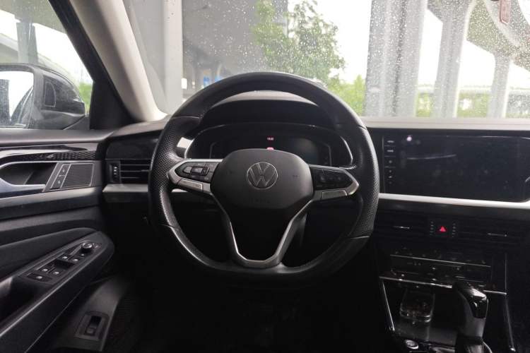 Used Volkswagen Passat 2022 330TSI Elite Edition Steering Wheel