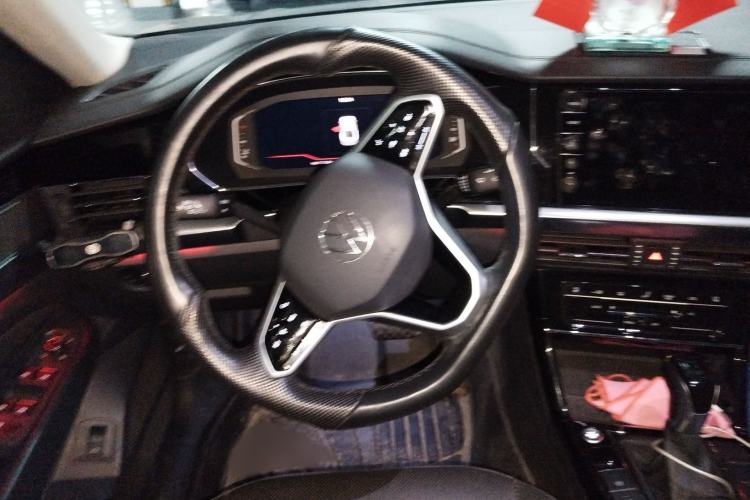 Used Volkswagen Passat 2022 330TSI Luxury Edition Steering Wheel