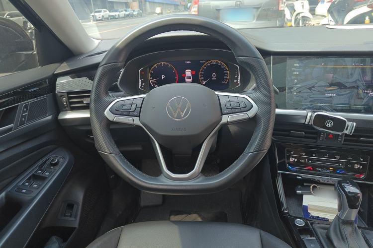 Used Volkswagen Passat 2022 330TSI Starry Elite Edition Steering Wheel