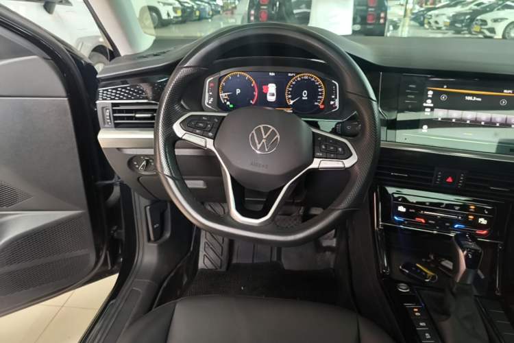 Used Volkswagen Passat 2022 330TSI Starry Elite Edition Steering Wheel