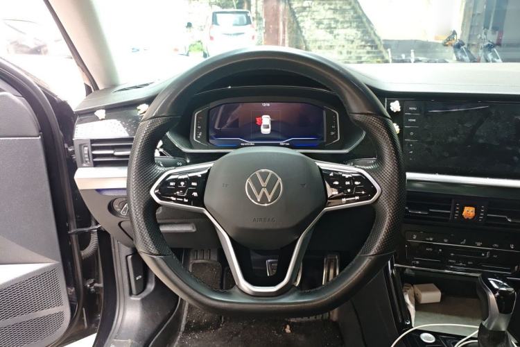Used Volkswagen Passat 2022 330TSI Starry Luxury Edition Steering Wheel
