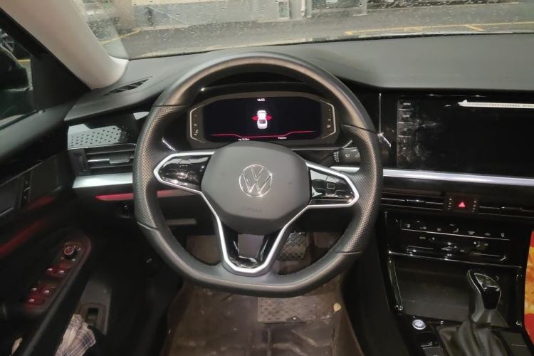 Used Volkswagen Passat 2022 330TSI Luxury Edition Steering Wheel