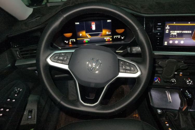 Used Volkswagen Passat 2022 280TSI Business Edition Steering Wheel