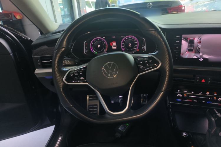 Used Volkswagen Passat 2022 330TSI Luxury Edition Steering Wheel