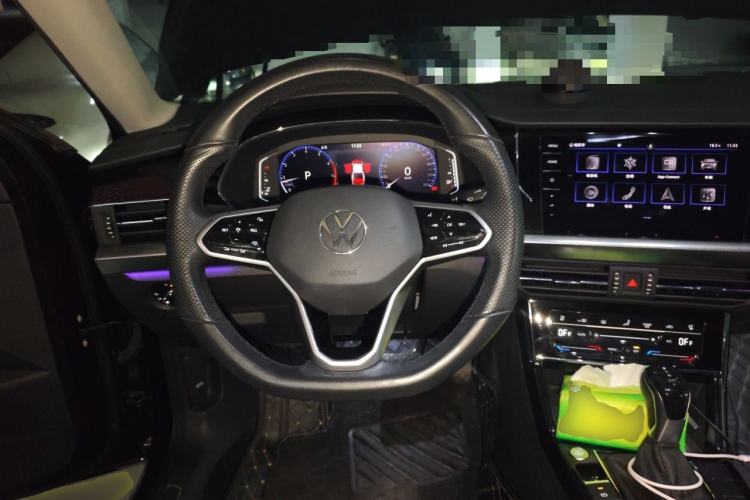 Used Volkswagen Passat 2022 330TSI Luxury Edition Steering Wheel