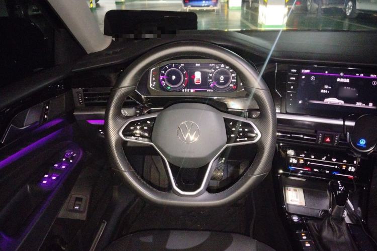 Used Volkswagen Passat 2022 330TSI Luxury Edition Steering Wheel