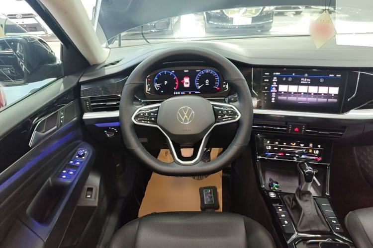 Used Volkswagen Passat 2022 330TSI Luxury Edition Custom Version Steering Wheel