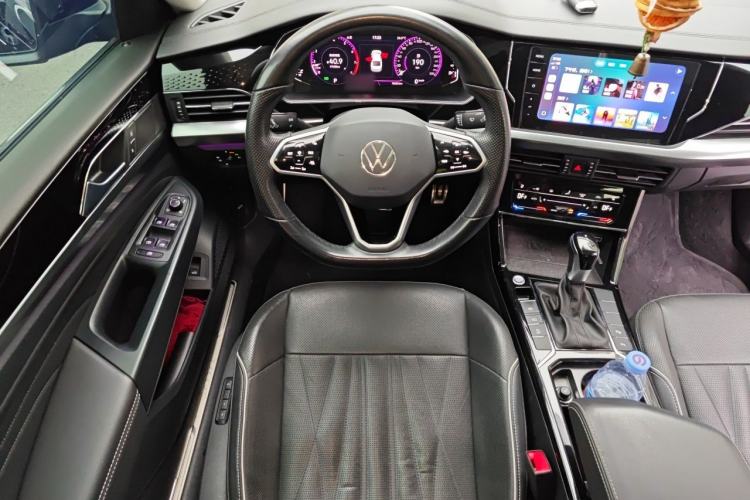 Used Volkswagen Passat 2022 330TSI Starry Luxury Edition Steering Wheel