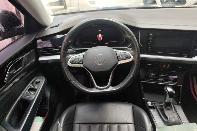 Used Volkswagen Passat 2022 330TSI Starry Elite Edition Steering Wheel
