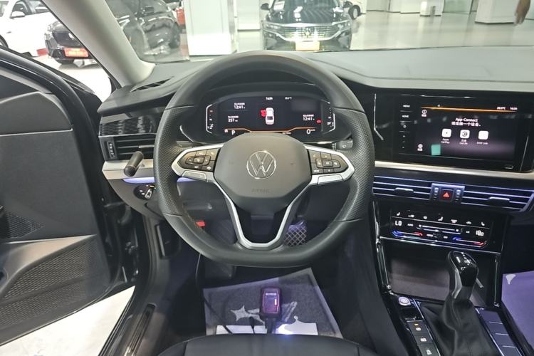 Used Volkswagen Passat 2022 330TSI Starry Elite Edition Custom Version Steering Wheel