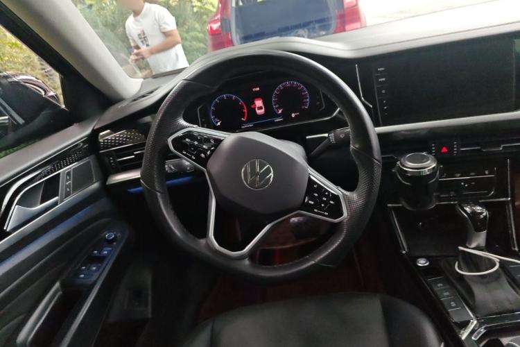 Used Volkswagen Passat 2022 330TSI Starry Luxury Edition Steering Wheel