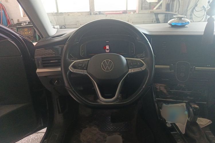 Used Volkswagen Passat 2022 280TSI Business Edition Steering Wheel