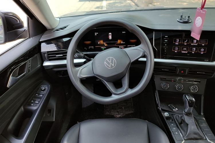 Used Volkswagen Passat 2022 280TSI Business Edition Steering Wheel