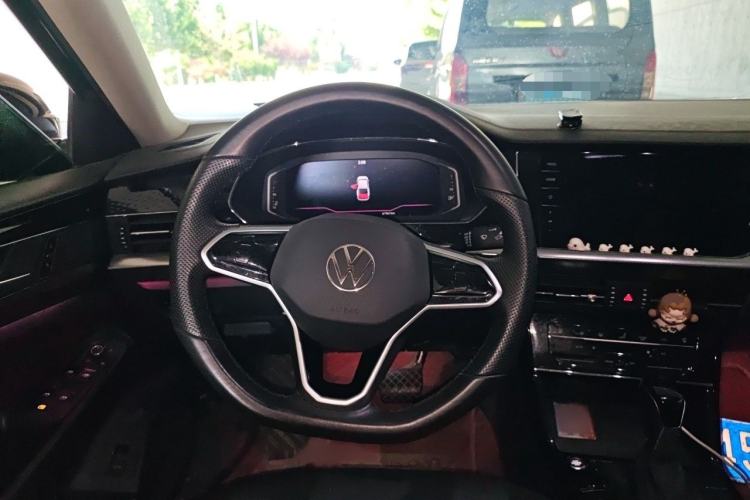 Used Volkswagen Passat 2022 330TSI Luxury Edition Steering Wheel