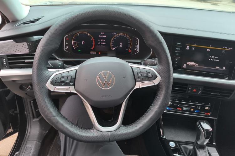 Used Volkswagen Passat 2022 330TSI Starry Elite Edition Steering Wheel