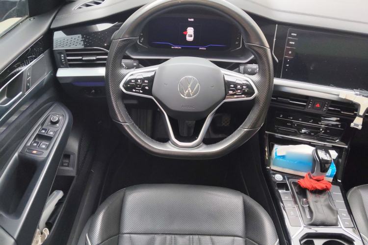 Used Volkswagen Passat 2022 330TSI Starry Luxury Edition Steering Wheel