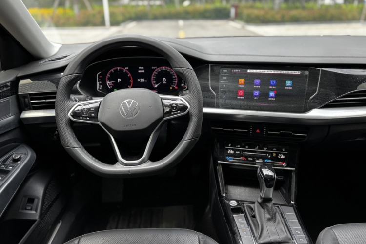 Used Volkswagen Passat 2022 330TSI Starry Luxury Edition Steering Wheel