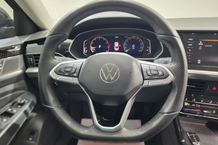 Used Volkswagen Passat 2022 280TSI Elite Edition Steering Wheel