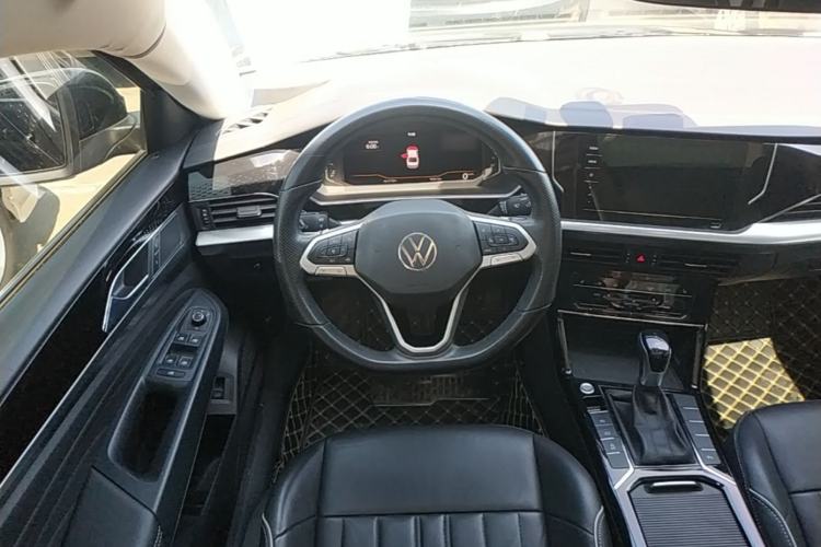 Used Volkswagen Passat 2022 330TSI Elite Edition Steering Wheel
