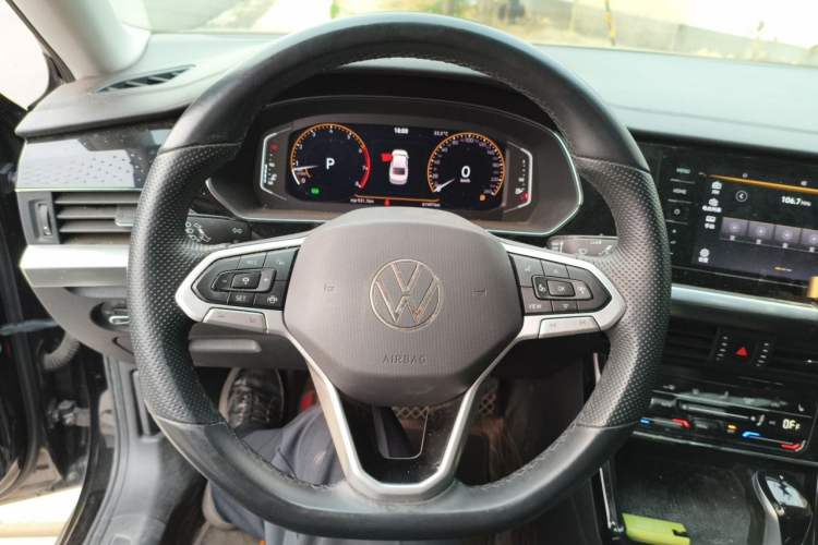 Used Volkswagen Passat 2022 330TSI Elite Edition Steering Wheel