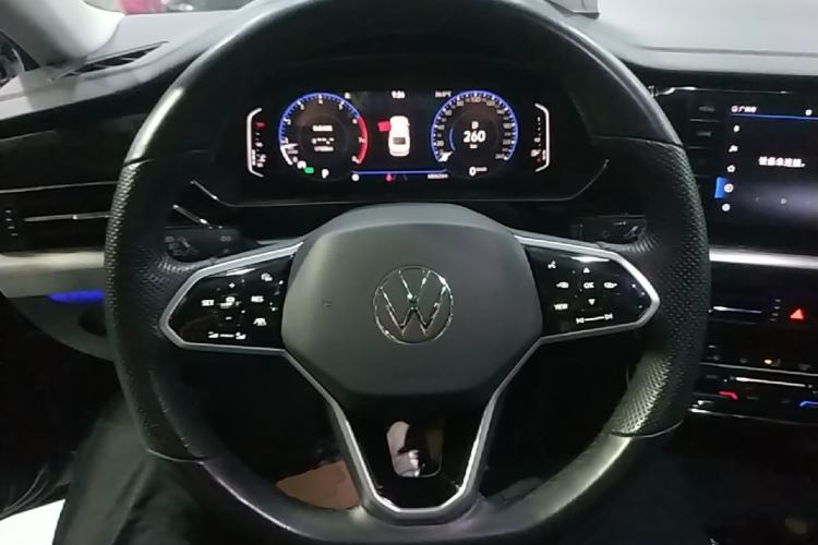 Used Volkswagen Passat 2022 330TSI Starry Luxury Edition Steering Wheel