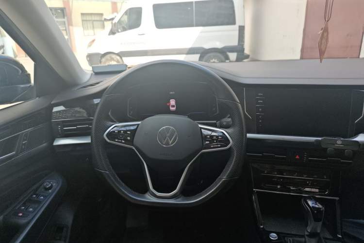 Used Volkswagen Passat 2022 330TSI Starry Elite Edition Steering Wheel