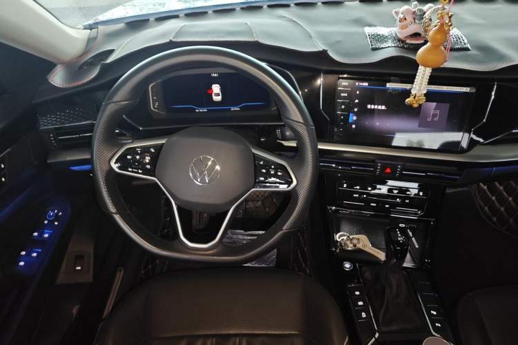 Used Volkswagen Passat 2022 330TSI Starry Luxury Edition Steering Wheel