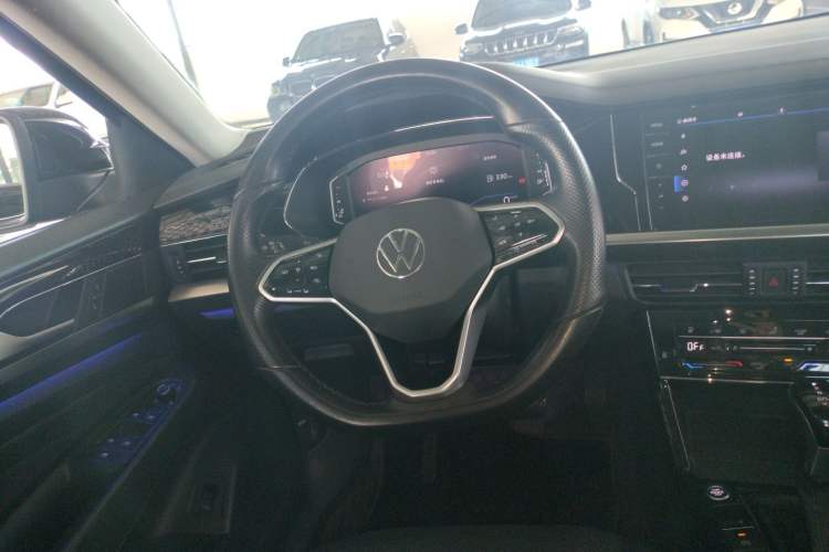 Used Volkswagen Passat 2022 330TSI Luxury Edition Steering Wheel