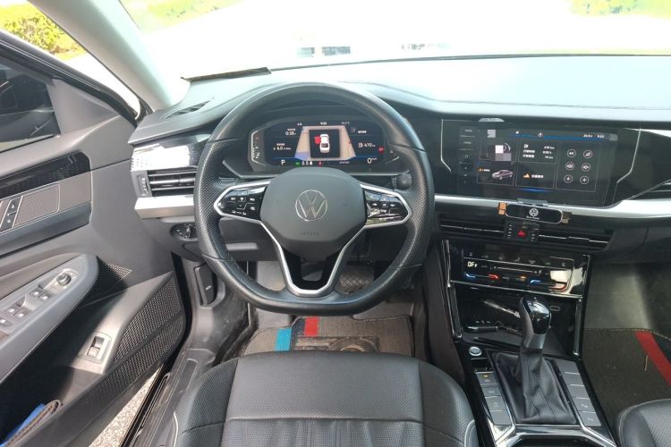 Used Volkswagen Passat 2022 330TSI Luxury Edition Steering Wheel