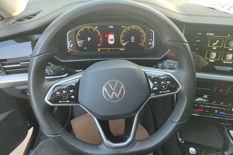 Used Volkswagen Passat 2022 330TSI Luxury Edition Steering Wheel