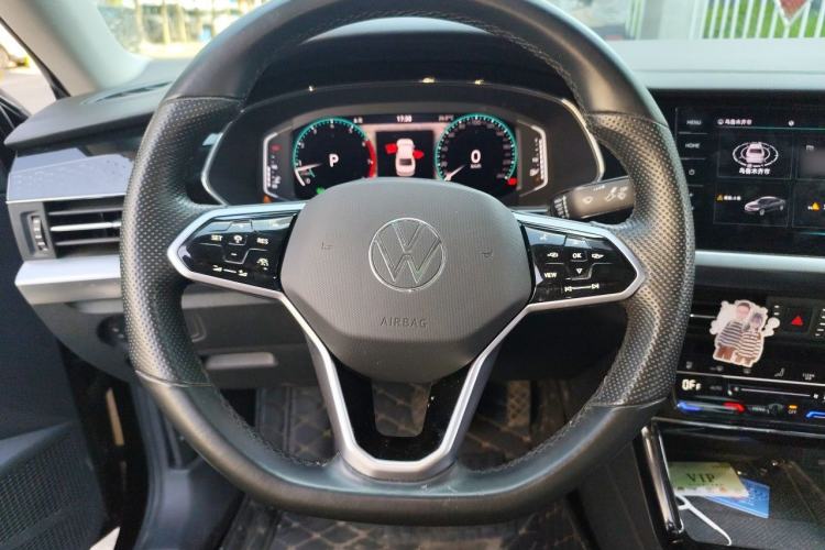 Used Volkswagen Passat 2022 330TSI Luxury Edition Steering Wheel