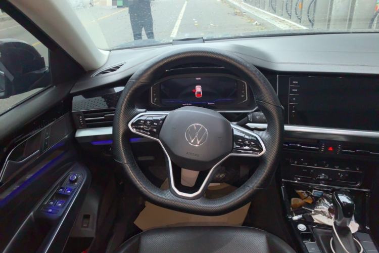 Used Volkswagen Passat 2022 330TSI Starry Luxury Edition Steering Wheel