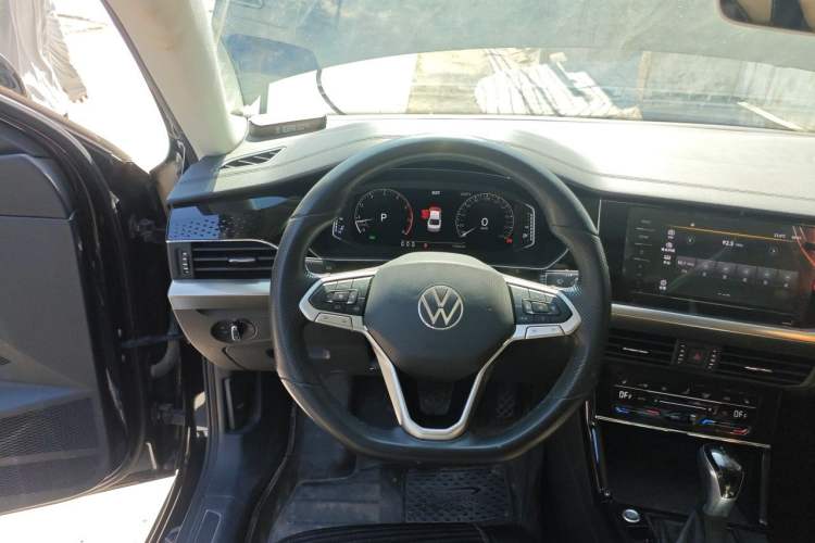 Used Volkswagen Passat 2022 330TSI Elite Edition Steering Wheel