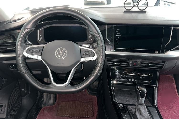 Used Volkswagen Passat 2022 330TSI Elite Edition Steering Wheel
