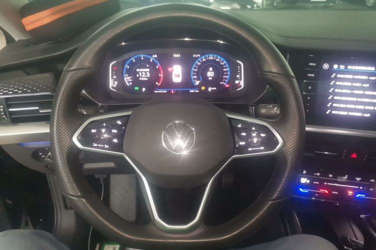 Used Volkswagen Passat 2022 330TSI Luxury Edition Steering Wheel