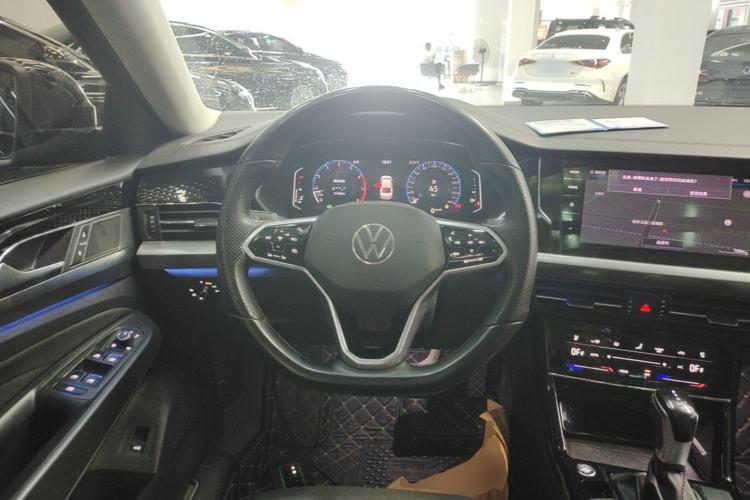 Used Volkswagen Passat 2022 330TSI Luxury Edition Steering Wheel