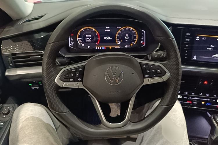 Used Volkswagen Passat 2022 330TSI Starry Elite Edition Steering Wheel