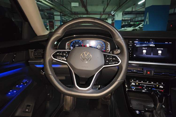 Used Volkswagen Passat 2022 330TSI Luxury Edition Steering Wheel